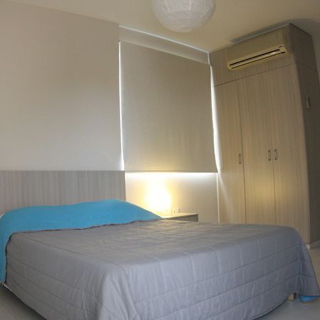 Staycentral Larnaca Luaran gambar