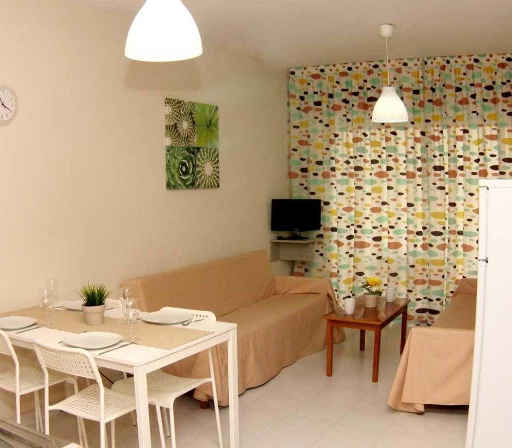 Staycentral Larnaca Luaran gambar