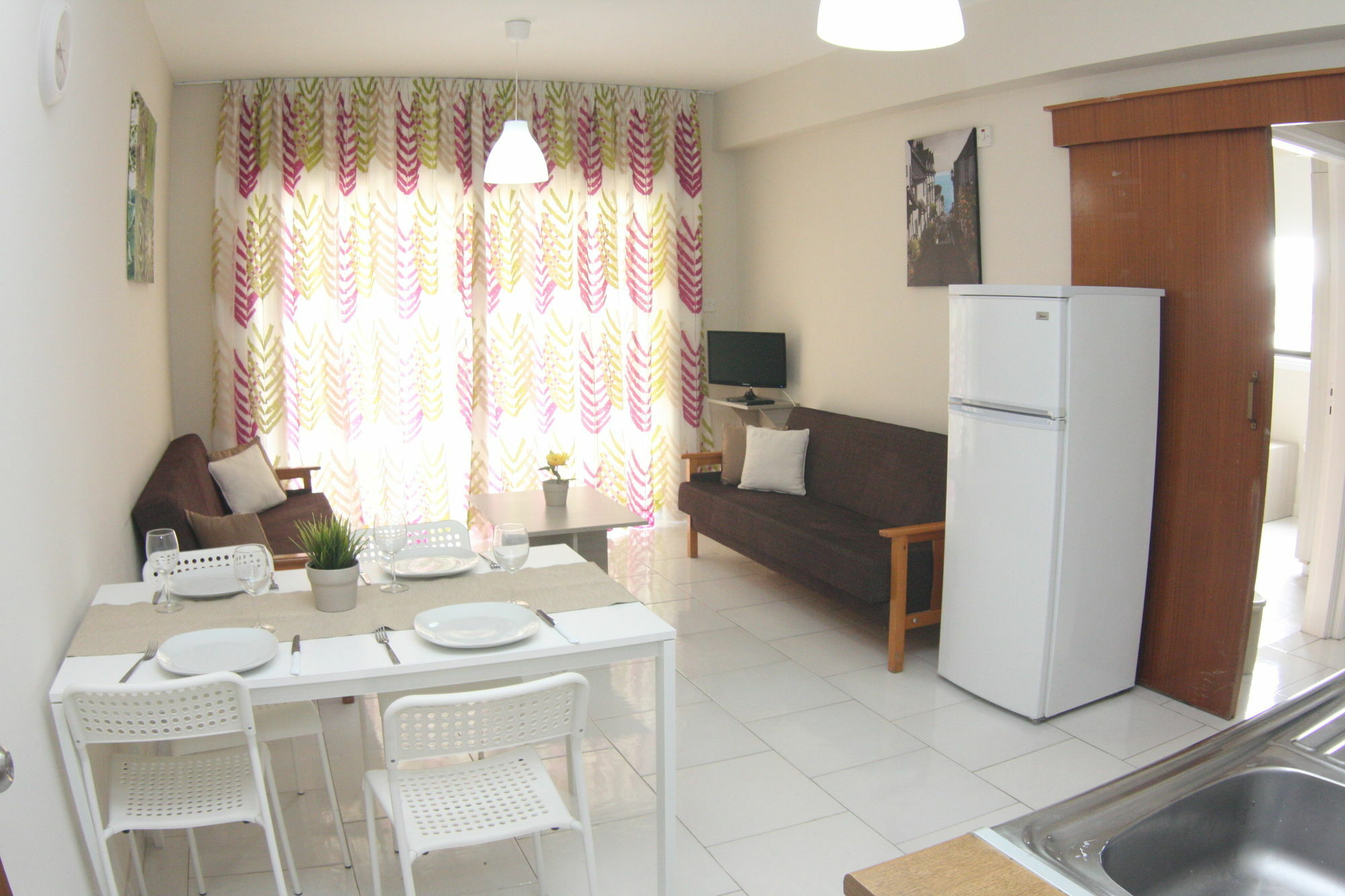 Staycentral Larnaca Luaran gambar