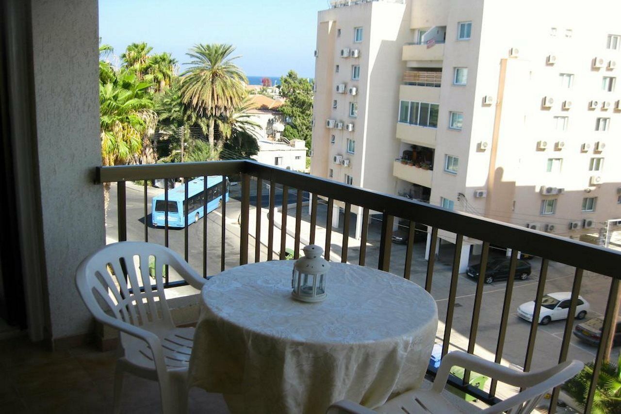 Staycentral Larnaca Luaran gambar