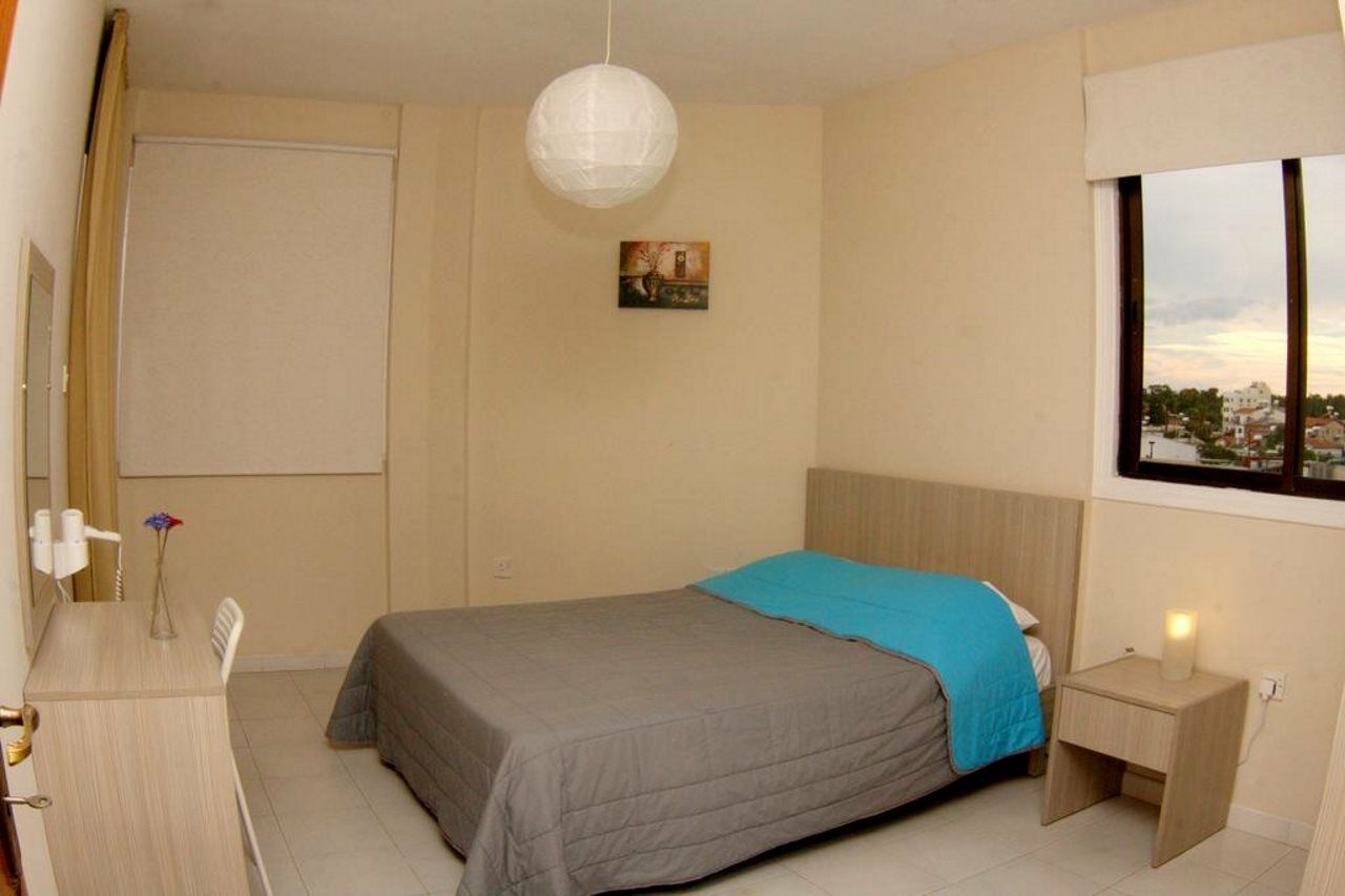 Staycentral Larnaca Luaran gambar